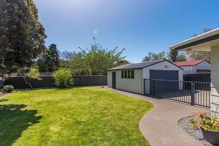 Photo of property in 37 Campbell Avenue, Paraparaumu, 5032