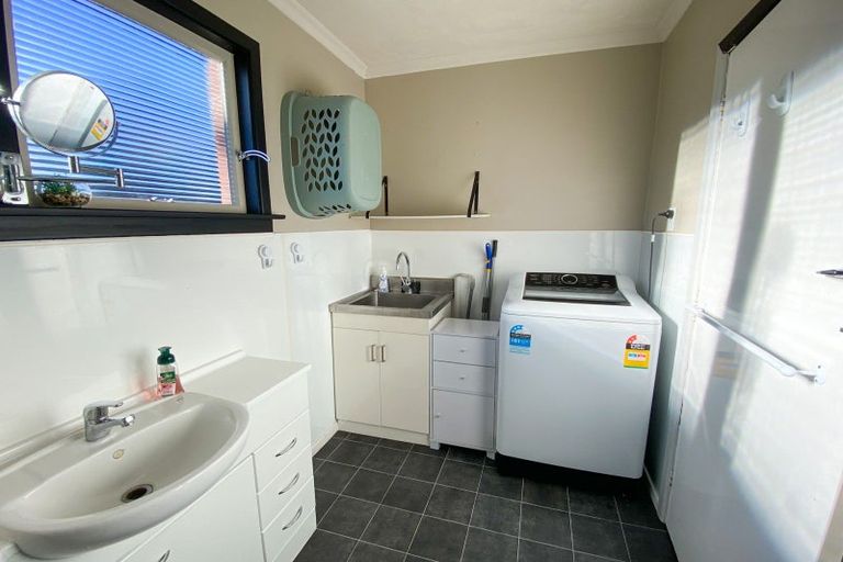 Photo of property in 1 Maud Street, Gore, 9710