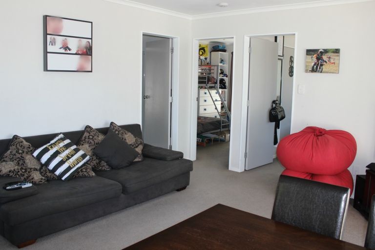 Photo of property in 32 Richmond Road, Carterton, 5713