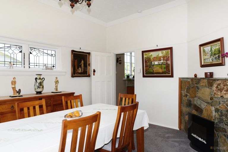 Photo of property in 17 Rhodes Street, Waimate, 7924