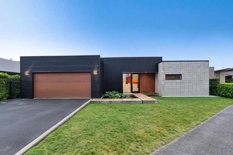 Photo of property in 19 Satchmo Place, Rototuna North, Hamilton, 3210