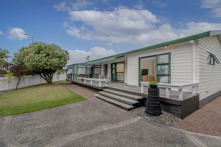 Photo of property in 2 Seascape Avenue, Whitianga, 3510