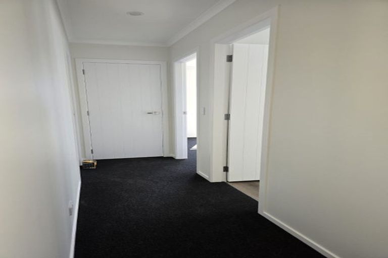 Photo of property in 19 Rotoiti Place, Paraparaumu, 5032