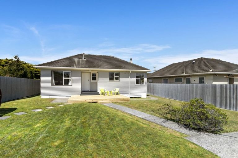 Photo of property in 15 Wright Street, Wainuiomata, Lower Hutt, 5014