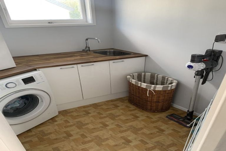 Photo of property in 1/20 Gossamer Drive, Pakuranga Heights, Auckland, 2010