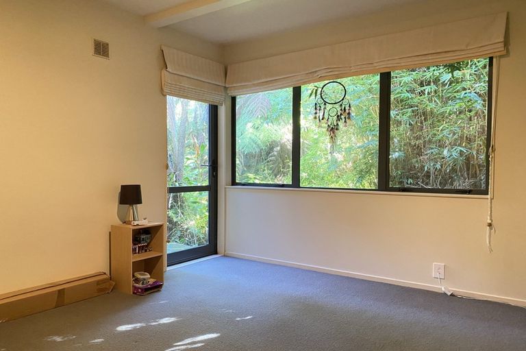 Photo of property in 139a Atkinson Road, Titirangi, Auckland, 0604