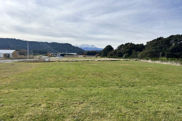 Photo of property in 32 Kowhai Crescent, Ohakune, 4625