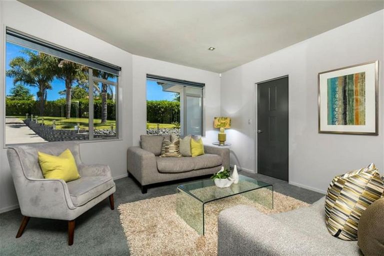 Photo of property in 33 Langford Place, Dairy Flat, Albany, 0792