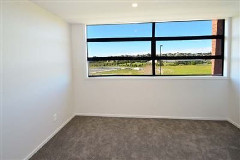 Photo of property in 20/4 Stables Lane, Silverdale, 0932