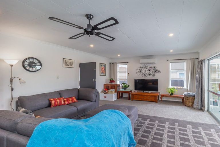 Photo of property in 620 Queen Street East, Levin, 5510