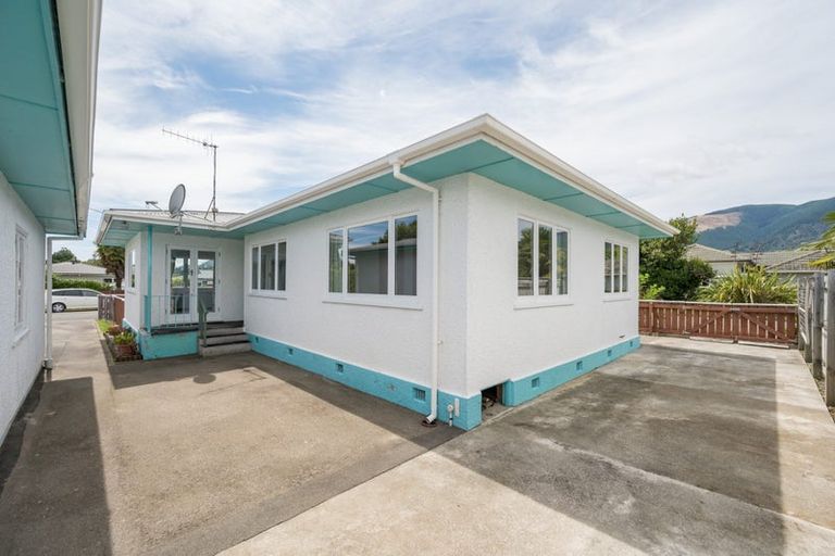 Photo of property in 24 Manson Avenue, Stoke, Nelson, 7011