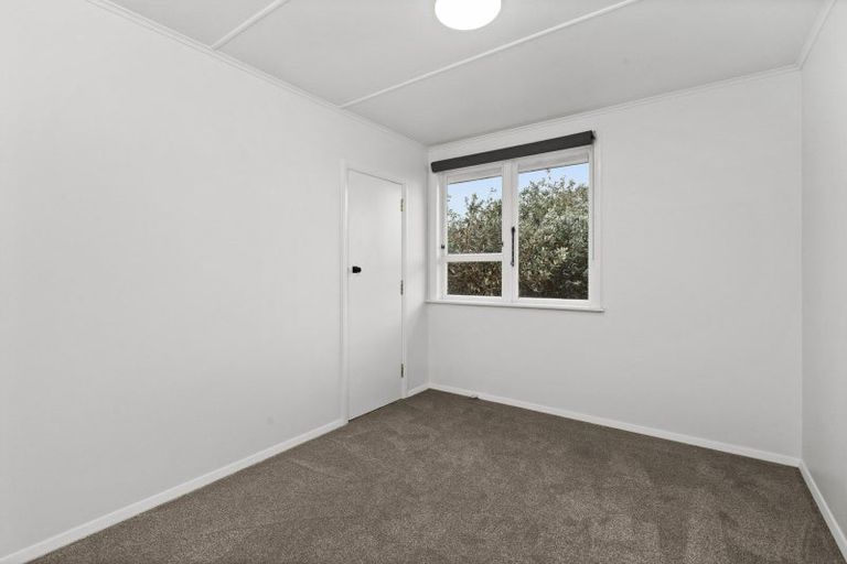 Photo of property in 16 Peterhead Avenue, Flaxmere, Hastings, 4120