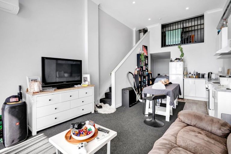 Photo of property in 138 Molesworth Street, New Plymouth, 4312