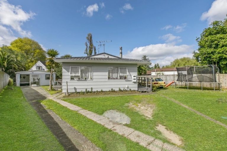 Photo of property in 4 Chantal Place, Red Hill, Papakura, 2110