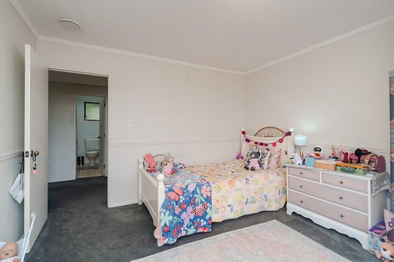 Photo of property in 60 Acacia Avenue, Maungaraki, Lower Hutt, 5010