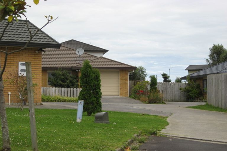 Photo of property in 13 Saybrook Place, Mangere, Auckland, 2022