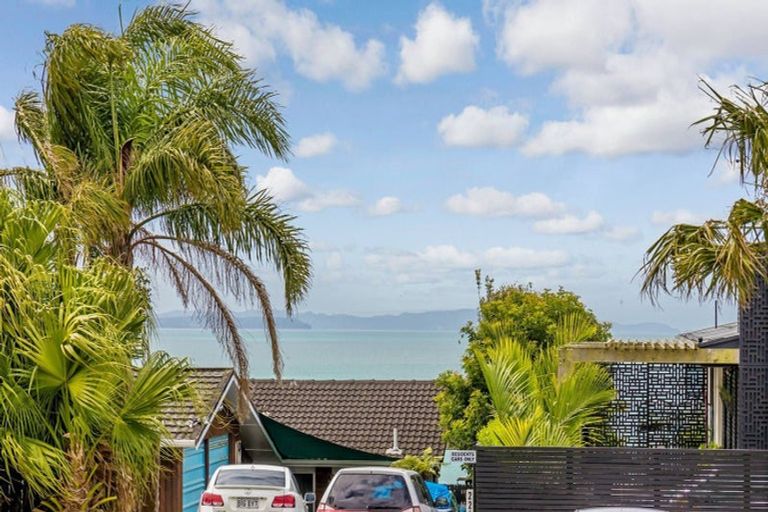 Photo of property in 221 Vipond Road, Stanmore Bay, Whangaparaoa, 0932