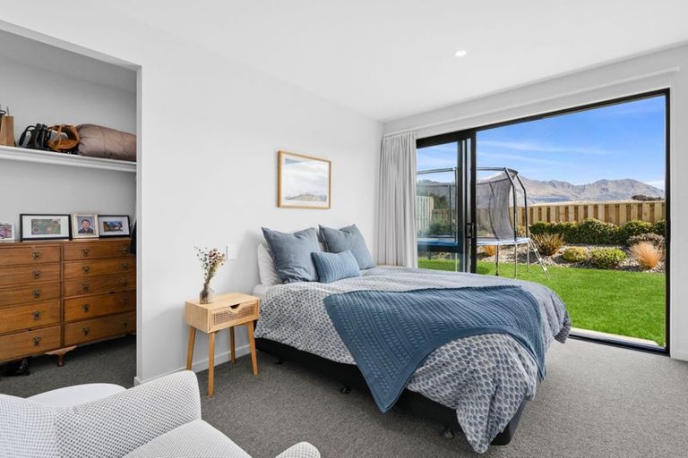 Photo of property in 4 Robrosa Street, Wanaka, 9305