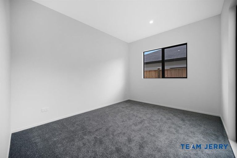 Photo of property in 30 Dungloe Avenue, Flat Bush, Auckland, 2019