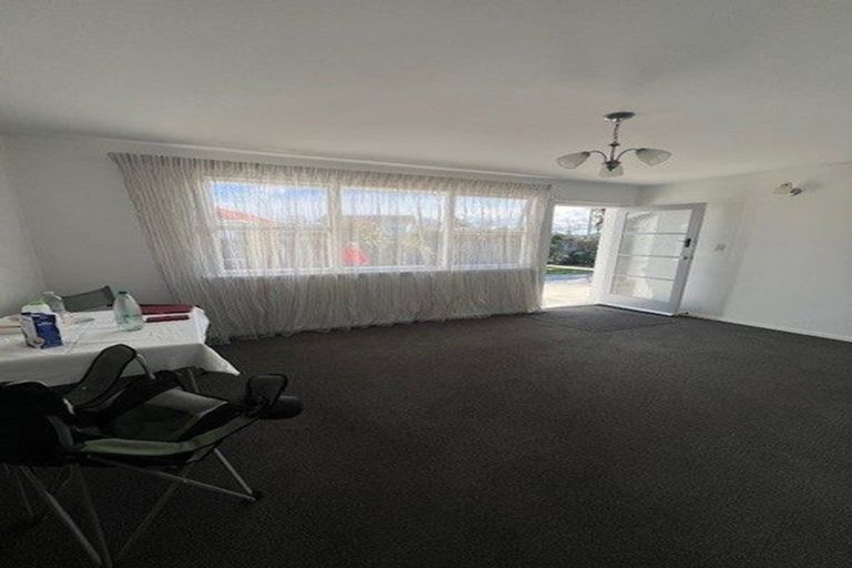 Photo of property in 2/15 Bowen Street, Upper Riccarton, Christchurch, 8041