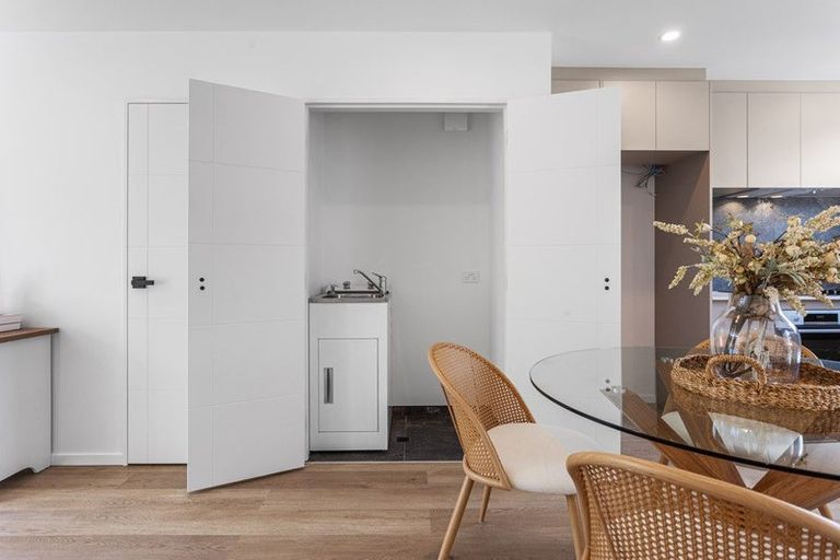 Photo of property in 8/29 Main Road South, Sockburn, Christchurch, 8042