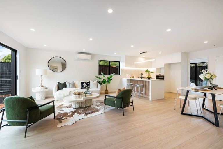 Photo of property in 31b Kurnell Drive, Botany Downs, Auckland, 2010