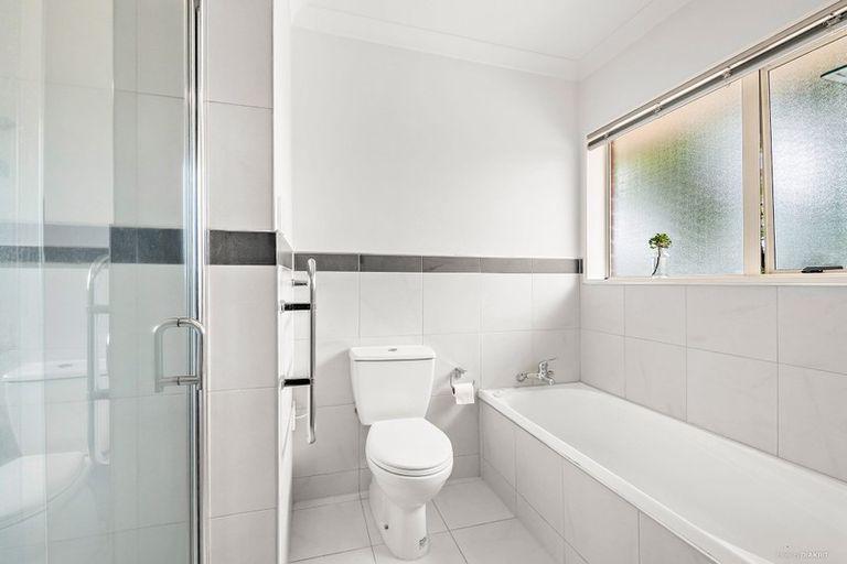 Photo of property in 11 Stanford Street, Albany, Auckland, 0632