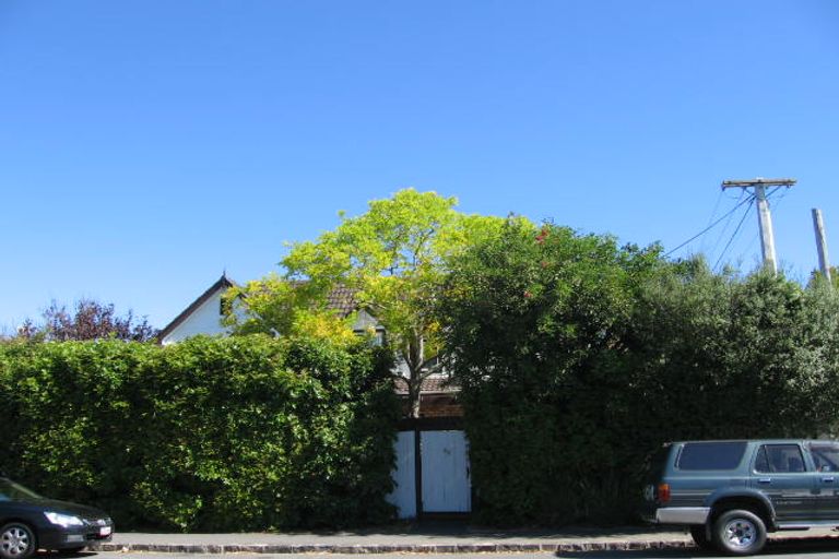 Photo of property in 1/66 Kitchener Road, Milford, Auckland, 0620