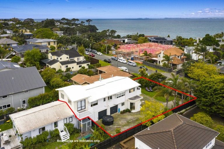 Photo of property in 1/949 Beach Road, Torbay, Auckland, 0630