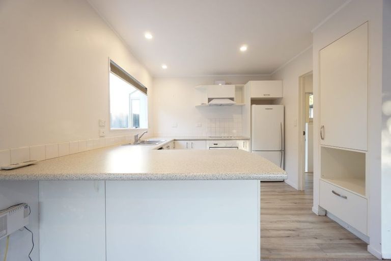 Photo of property in 2/46 La Trobe Street, Pakuranga Heights, Auckland, 2010