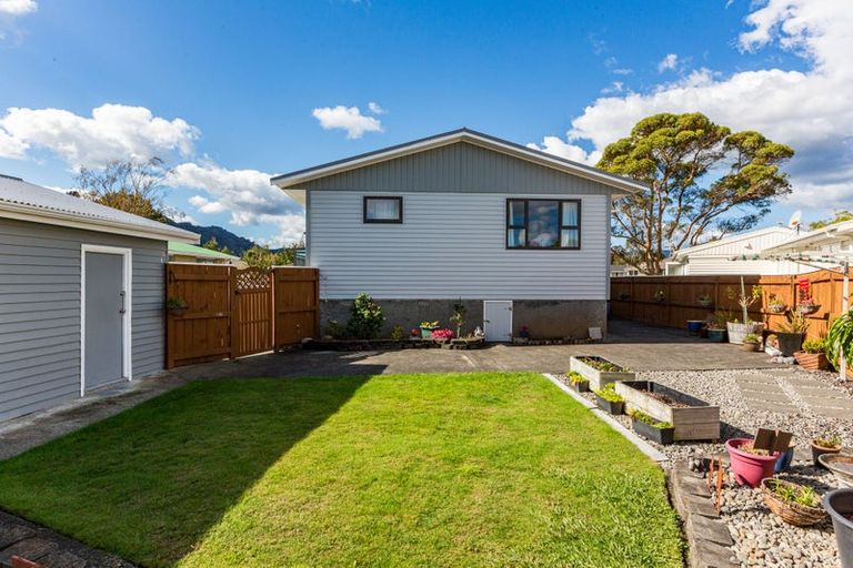Photo of property in 21 Bonnie Glen Crescent, Ebdentown, Upper Hutt, 5018