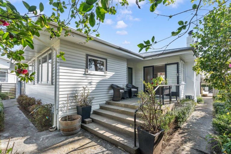 Photo of property in 43 Titoki Street, Lansdowne, Masterton, 5810