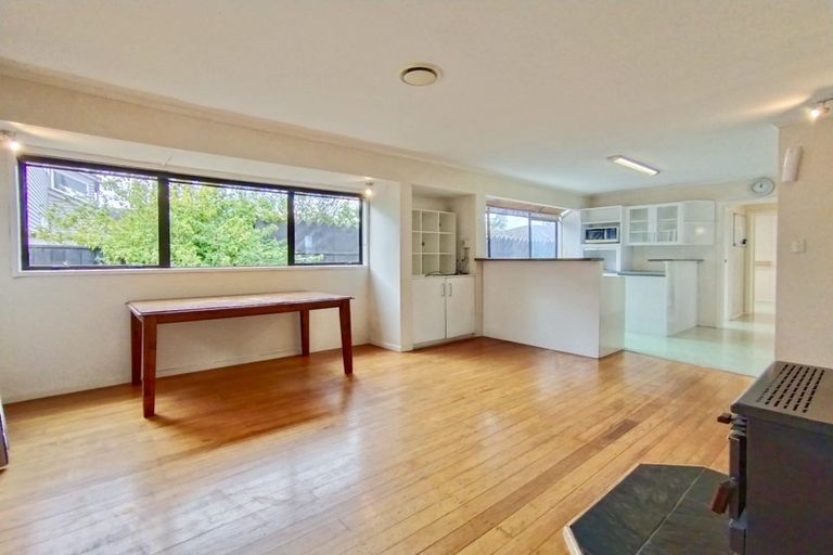 Photo of property in 1/11 Taharoto Road, Takapuna, Auckland, 0622