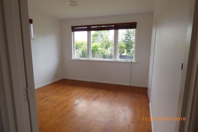 Photo of property in 106 Lancaster Road, Beach Haven, Auckland, 0626