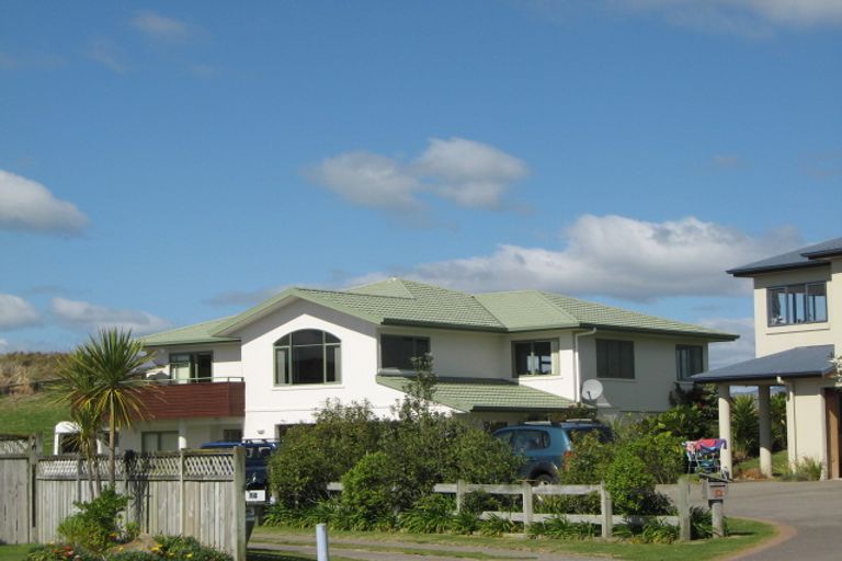 Photo of property in 14 Manuera Place, Ohope, 3121