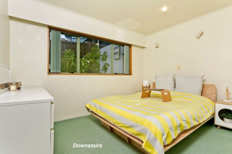 Photo of property in 3 Egret Court, Unsworth Heights, Auckland, 0632
