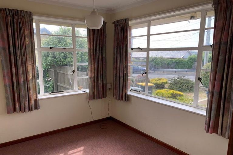 Photo of property in 36 South Road, The Glen, Dunedin, 9011