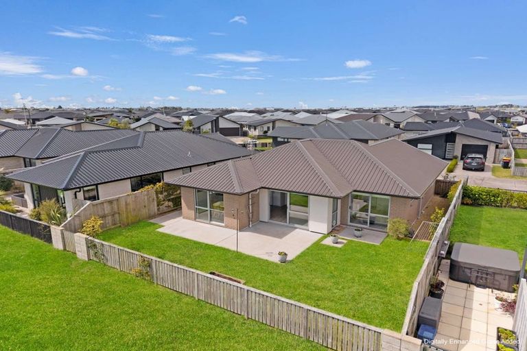 Photo of property in 6 Navy Lane, Papamoa, 3118