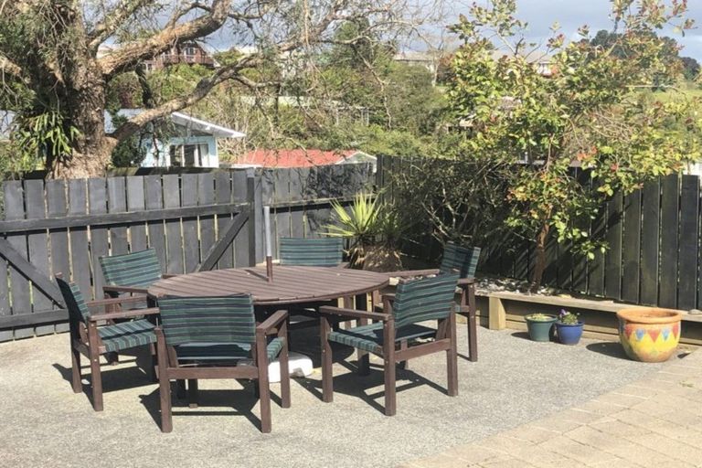 Photo of property in 1 Moa Place, Onerahi, Whangarei, 0110