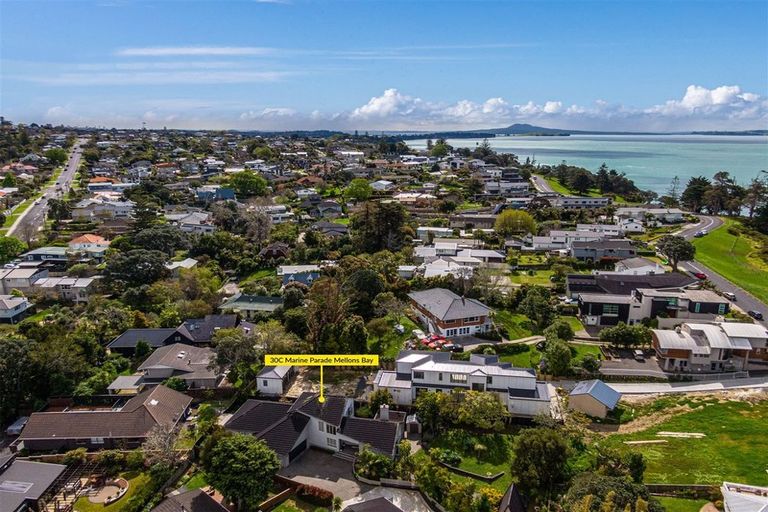 Photo of property in 30c Marine Parade, Mellons Bay, Auckland, 2014