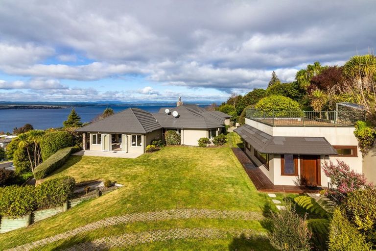 Photo of property in 38 Mapara Road, Acacia Bay, Taupo, 3385