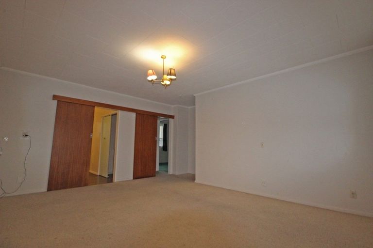 Photo of property in 2/105 Heretaunga Street, Palmerston North, 4414