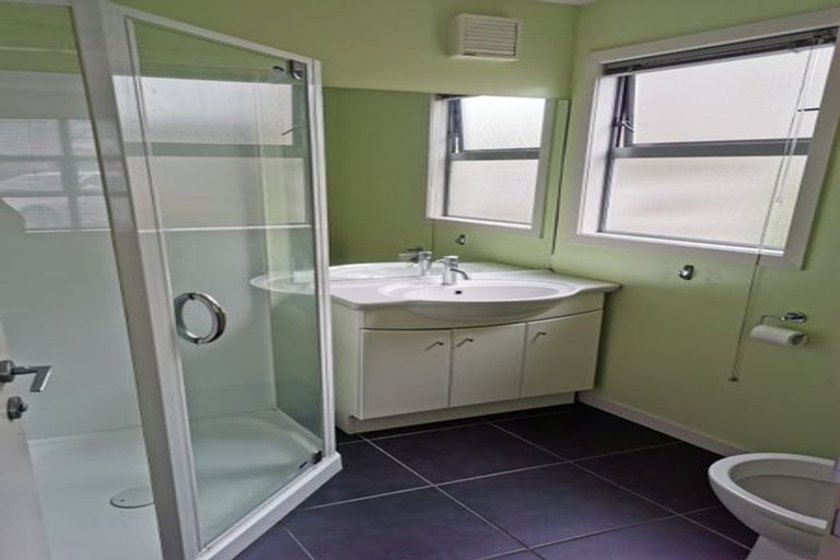 Photo of property in 121 Cortina Avenue, Johnsonville, Wellington, 6037