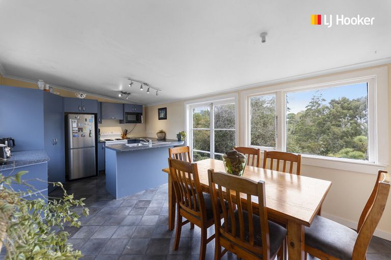 Photo of property in 11 Owen Street, Green Island, Dunedin, 9018