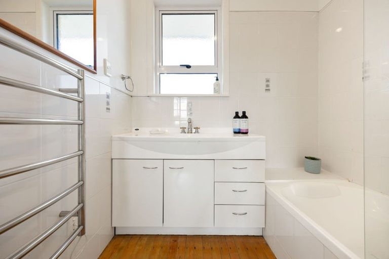 Photo of property in 1/480 Cambridge Road, Te Awamutu, 3800