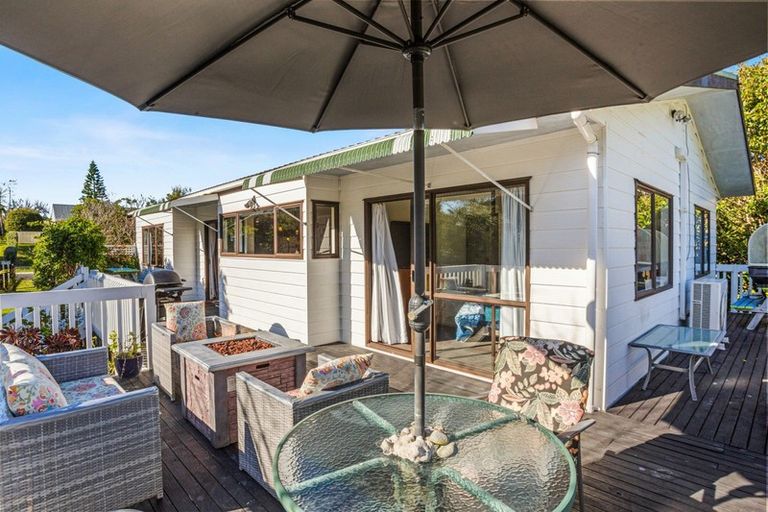Photo of property in 88 Kon Tiki Road, Whiritoa, Whangamata, 3691