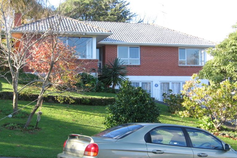 Photo of property in 10 Freyberg Place, Howick, Auckland, 2014