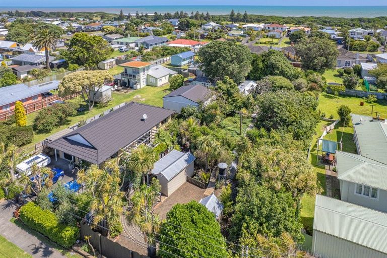 Photo of property in 133 Cornfoot Street, Castlecliff, Wanganui, 4501