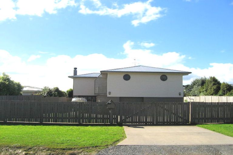 Photo of property in 33 Pohutukawa Road, Beachlands, Auckland, 2018