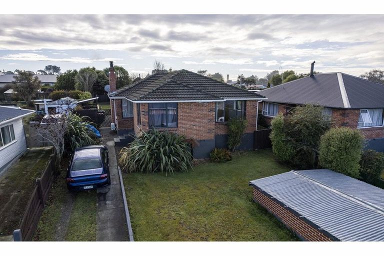 Photo of property in 16 Cambridge Street, Kensington, Timaru, 7910